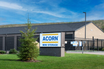 Acorn Mini Woodbury Exterior Building